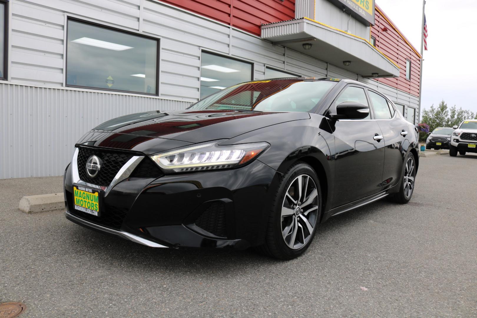 2020 Black /Black leather Nissan Maxima 3.5 SL (1N4AA6DVXLC) with an 3.5L V6 DOHC 24V engine, CVT transmission, located at 1960 Industrial Drive, Wasilla, 99654, (907) 274-2277, 61.573475, -149.400146 - Photo#0