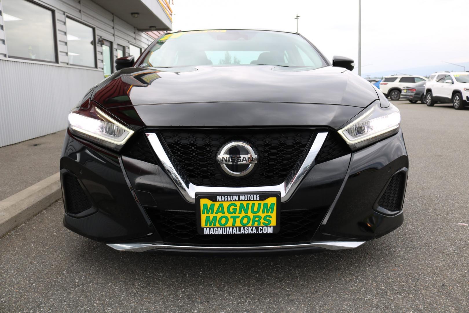 2020 Black /Black leather Nissan Maxima 3.5 SL (1N4AA6DVXLC) with an 3.5L V6 DOHC 24V engine, CVT transmission, located at 1960 Industrial Drive, Wasilla, 99654, (907) 274-2277, 61.573475, -149.400146 - Photo#7