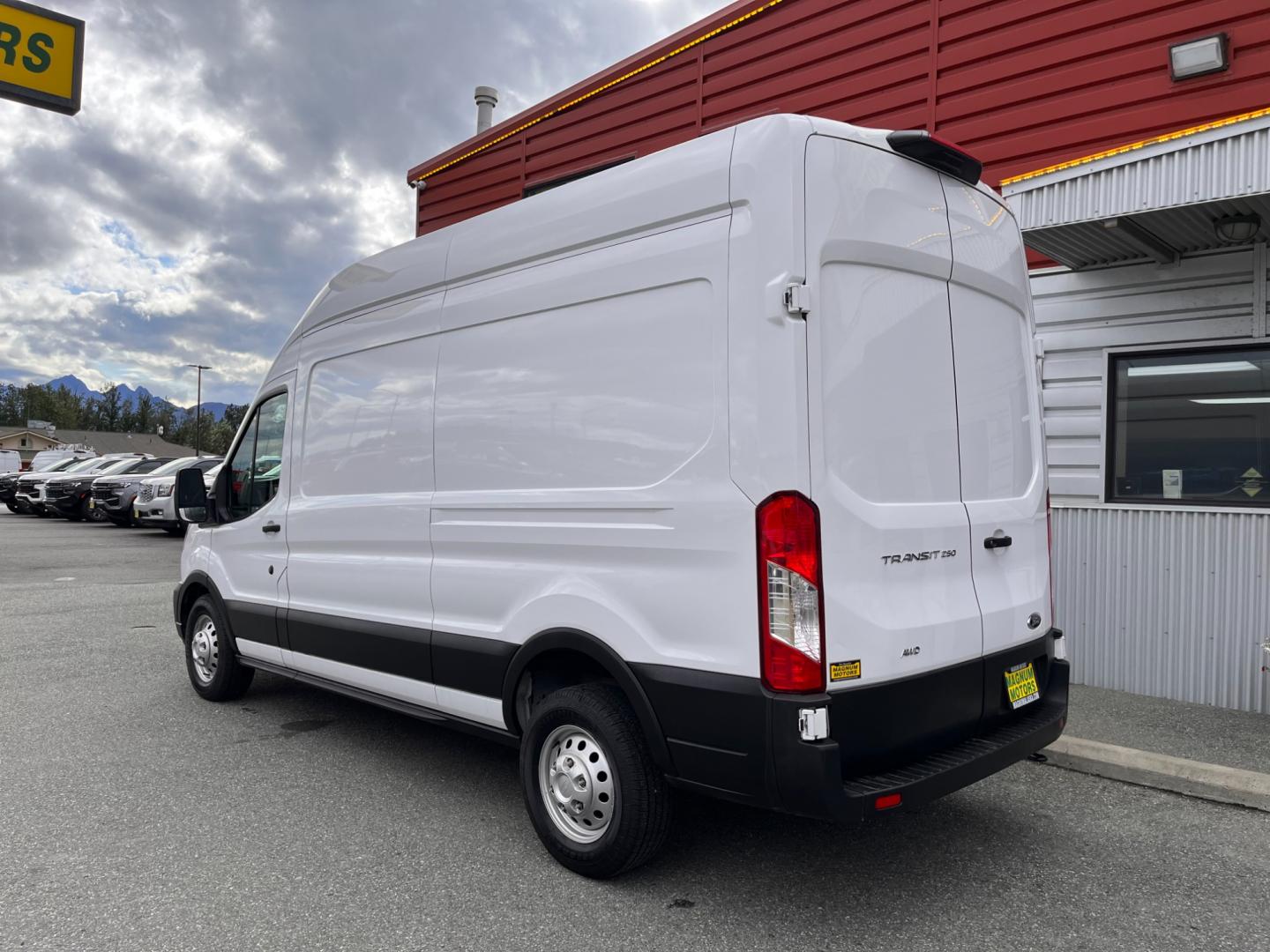 2022 WHITE /Black FORD TRANSIT 250 (1FTBR2X80NK) with an 3.5L engine, Automatic transmission, located at 1960 Industrial Drive, Wasilla, 99654, (907) 274-2277, 61.573475, -149.400146 - Photo#2