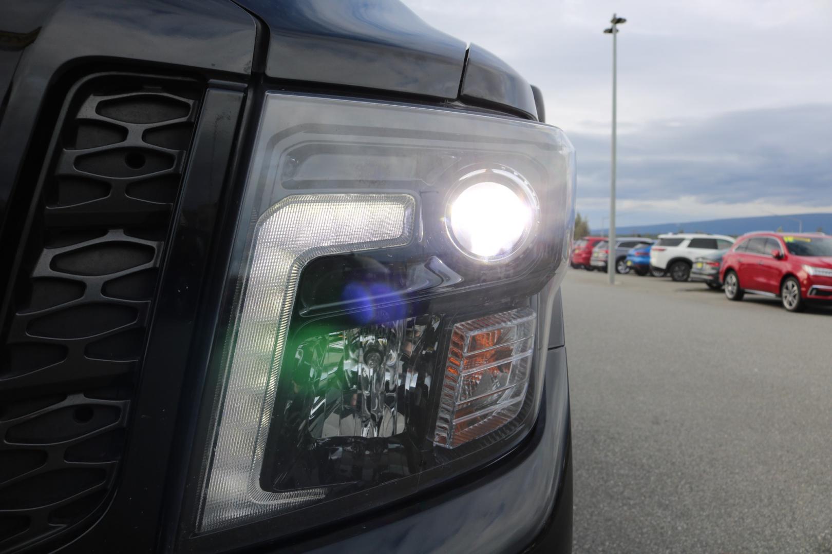 2018 BLACK /Black leather NISSAN TITAN XD SL (1N6BA1F41JN) with an 5.0L engine, Automatic transmission, located at 1960 Industrial Drive, Wasilla, 99654, (907) 274-2277, 61.573475, -149.400146 - Photo#7