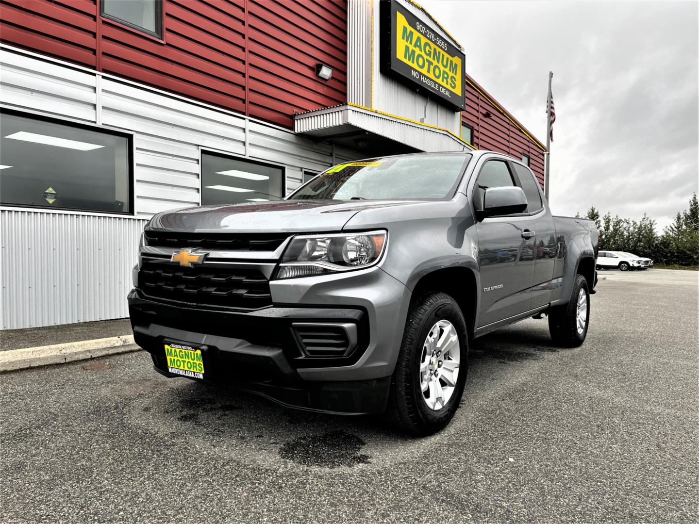 2021 GRAY /Black CHEVROLET COLORADO LT (1GCHTCEA5M1) with an 2.5L engine, Automatic transmission, located at 1960 Industrial Drive, Wasilla, 99654, (907) 274-2277, 61.573475, -149.400146 - Photo#0