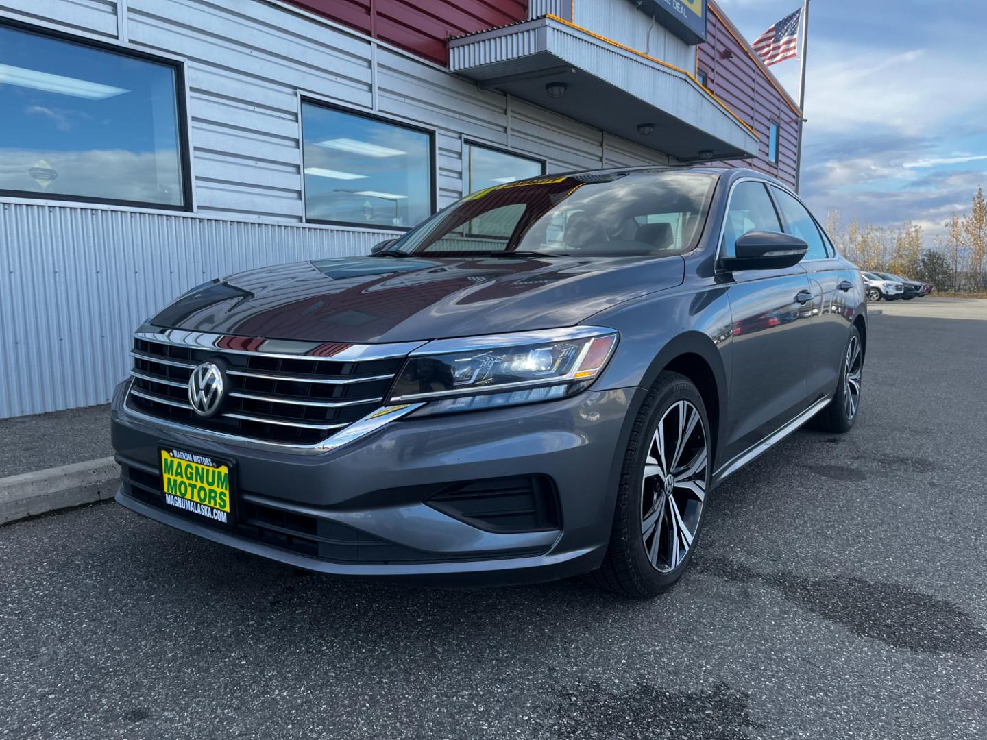 2021 Gray /Black Volkswagen Passat SE (1VWSA7A3XMC) with an 2.0L L4 DOHC 16V engine, 6A transmission, located at 1960 Industrial Drive, Wasilla, 99654, (907) 274-2277, 61.573475, -149.400146 - Photo#2