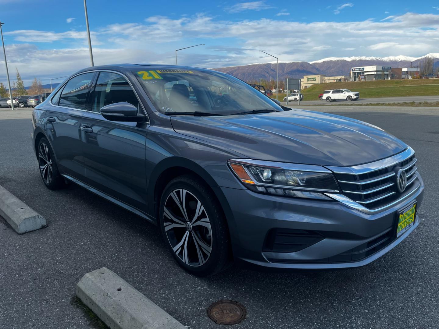 2021 Gray /Black Volkswagen Passat SE (1VWSA7A3XMC) with an 2.0L L4 DOHC 16V engine, 6A transmission, located at 1960 Industrial Drive, Wasilla, 99654, (907) 274-2277, 61.573475, -149.400146 - Photo#6