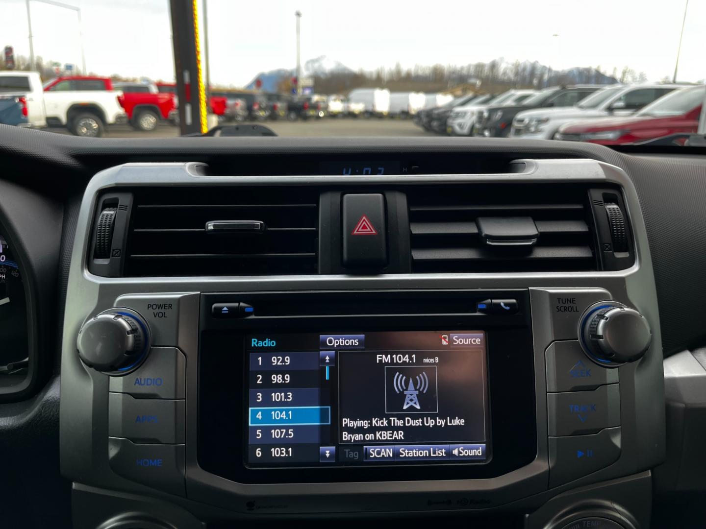 2017 Silver /Black Toyota 4Runner SR5 4WD (JTEBU5JR0H5) with an 4.0L V6 DOHC 24V engine, 5A transmission, located at 1960 Industrial Drive, Wasilla, 99654, (907) 274-2277, 61.573475, -149.400146 - Third Row - Photo#15