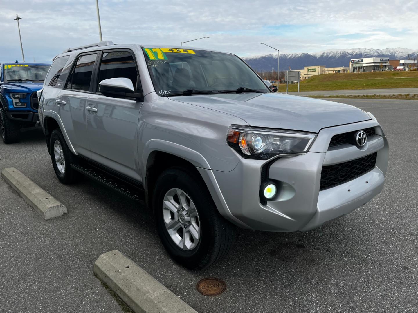 2017 Silver /Black Toyota 4Runner SR5 4WD (JTEBU5JR0H5) with an 4.0L V6 DOHC 24V engine, 5A transmission, located at 1960 Industrial Drive, Wasilla, 99654, (907) 274-2277, 61.573475, -149.400146 - Third Row - Photo#5