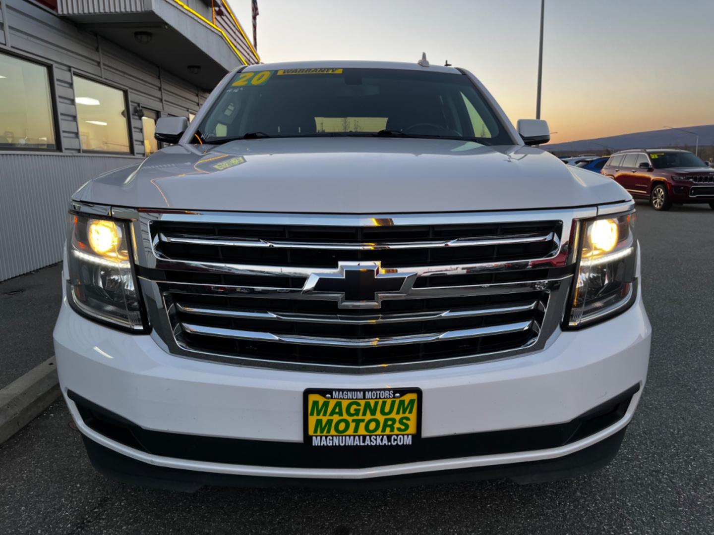 2020 White /Black Chevrolet Tahoe LS 4WD (1GNSKAKCXLR) with an 5.3L V8 OHV 16V engine, 6A transmission, located at 1960 Industrial Drive, Wasilla, 99654, (907) 274-2277, 61.573475, -149.400146 - Photo#9