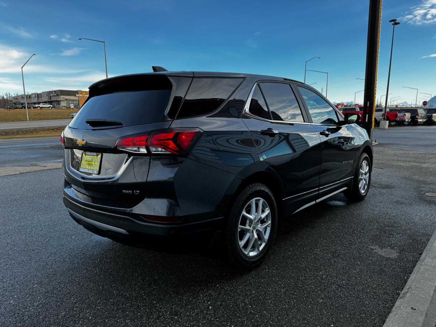 2023 GRAY CHEVROLET EQUINOX LT (3GNAXTEGXPS) with an 1.5L engine, Automatic transmission, located at 1960 Industrial Drive, Wasilla, 99654, (907) 274-2277, 61.573475, -149.400146 - Photo#4