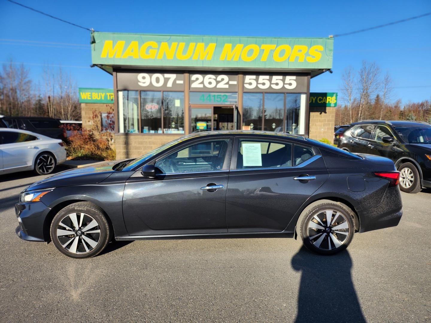 2021 BLUE /GRAY/BLACK NISSAN ALTIMA 2.5 SV (1N4BL4DW4MN) with an 2.5L engine, Continuously Variable transmission, located at 1960 Industrial Drive, Wasilla, 99654, (907) 274-2277, 61.573475, -149.400146 - Photo#0