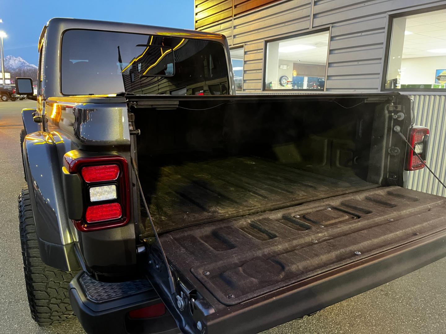 2021 Gray /Black Jeep Gladiator Mojave (1C6JJTEG5ML) with an 3.6L V6 DOHC 24V engine, Auto transmission, located at 1960 Industrial Drive, Wasilla, 99654, (907) 274-2277, 61.573475, -149.400146 - Photo#16