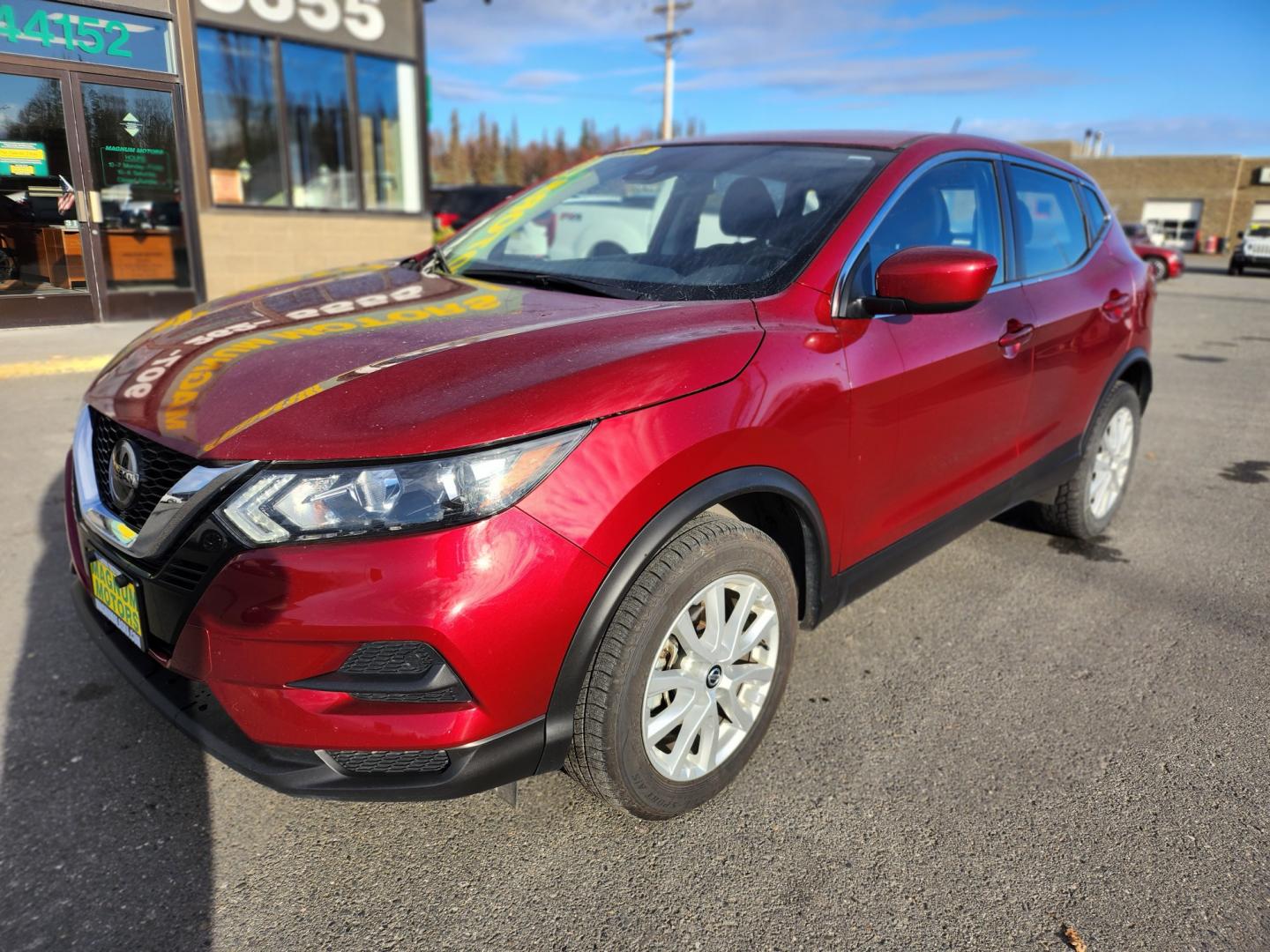 2021 /GRAY/BLACK Nissan Rogue Sport S AWD (JN1BJ1AW2MW) with an 2.0L L4 DOHC 16V engine, CVT transmission, located at 1960 Industrial Drive, Wasilla, 99654, (907) 274-2277, 61.573475, -149.400146 - Photo#3