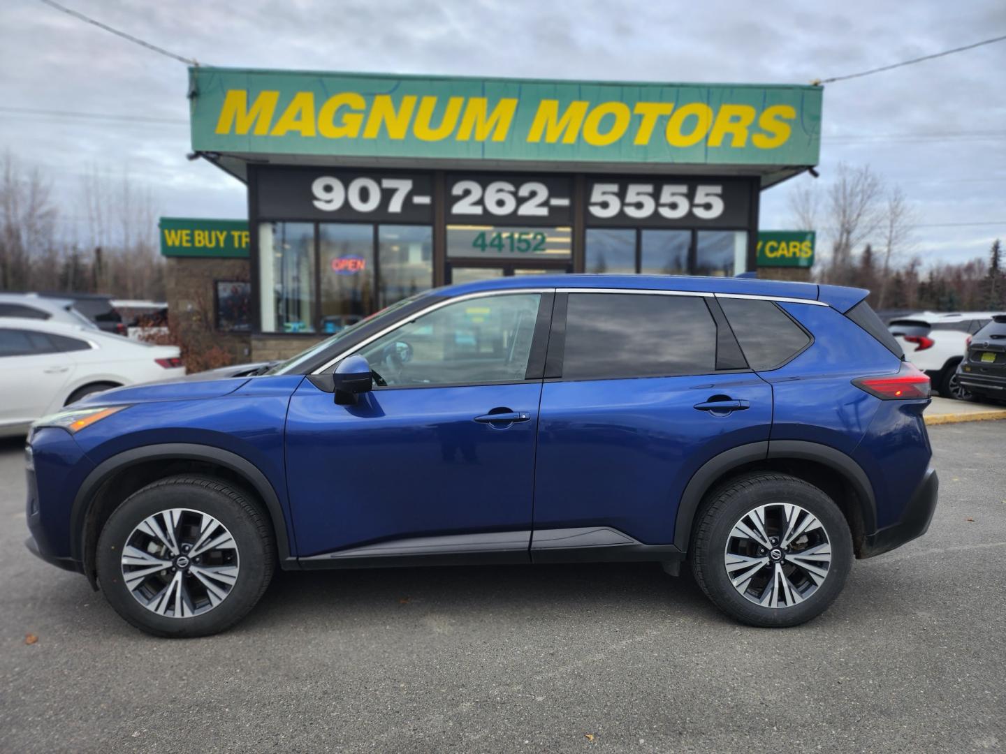 2021 BLUE /GRAY NISSAN ROGUE SV (5N1AT3BB6MC) with an 2.5L engine, Continuously Variable transmission, located at 1960 Industrial Drive, Wasilla, 99654, (907) 274-2277, 61.573475, -149.400146 - Photo#0