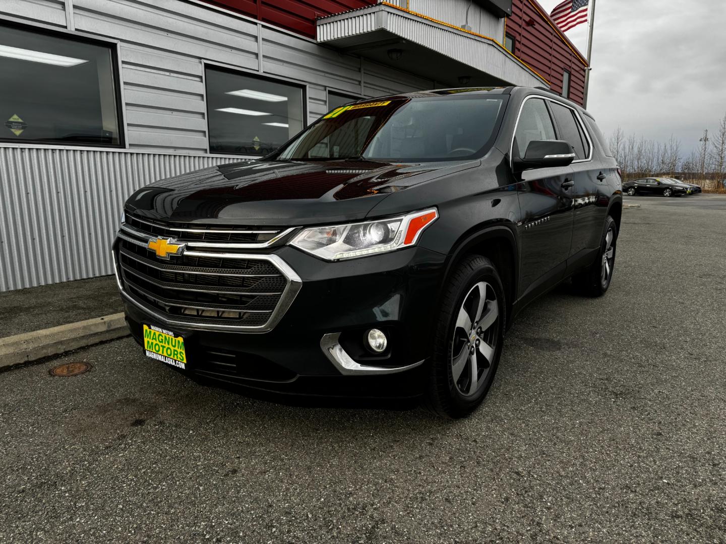 2021 Gray /Gray Chevrolet Traverse LT Leather AWD (1GNEVHKW3MJ) with an 3.6L V6 DOHC 24V engine, 9A transmission, located at 1960 Industrial Drive, Wasilla, 99654, (907) 274-2277, 61.573475, -149.400146 - Photo#2