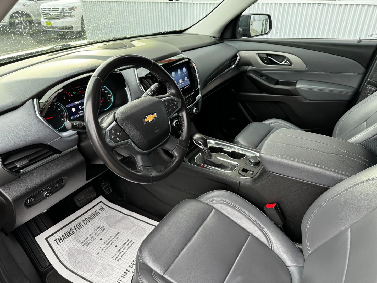 2021 Gray /Gray Chevrolet Traverse LT Leather AWD (1GNEVHKW3MJ) with an 3.6L V6 DOHC 24V engine, 9A transmission, located at 1960 Industrial Drive, Wasilla, 99654, (907) 274-2277, 61.573475, -149.400146 - Photo#9