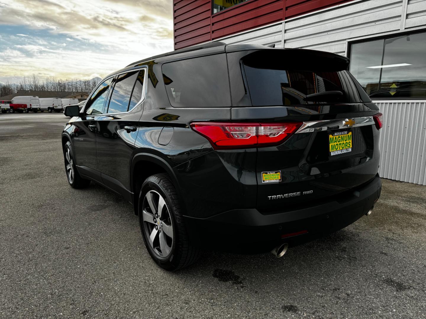 2021 Gray /Gray Chevrolet Traverse LT Leather AWD (1GNEVHKW3MJ) with an 3.6L V6 DOHC 24V engine, 9A transmission, located at 1960 Industrial Drive, Wasilla, 99654, (907) 274-2277, 61.573475, -149.400146 - Photo#3