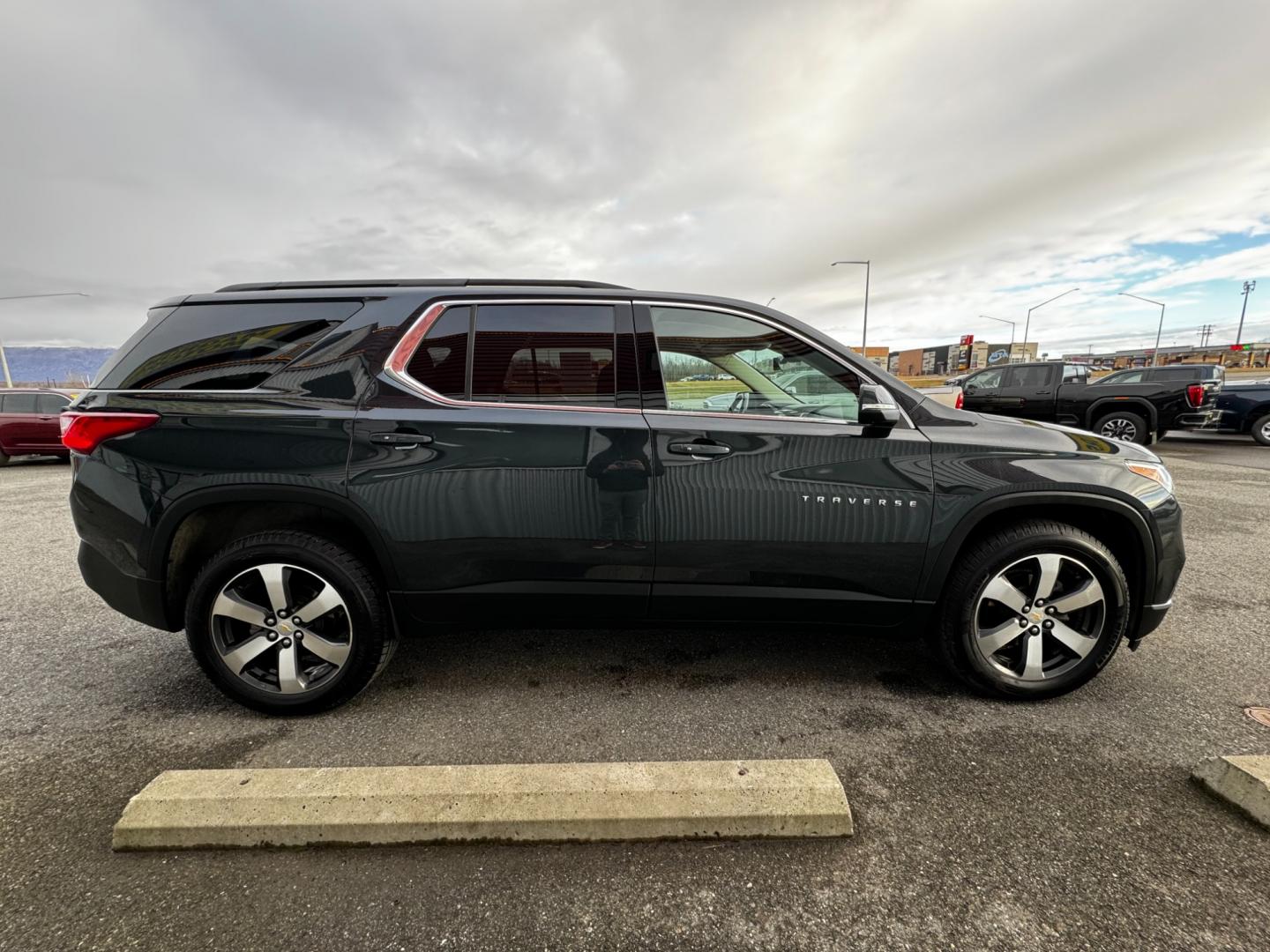 2021 Gray /Gray Chevrolet Traverse LT Leather AWD (1GNEVHKW3MJ) with an 3.6L V6 DOHC 24V engine, 9A transmission, located at 1960 Industrial Drive, Wasilla, 99654, (907) 274-2277, 61.573475, -149.400146 - Photo#6