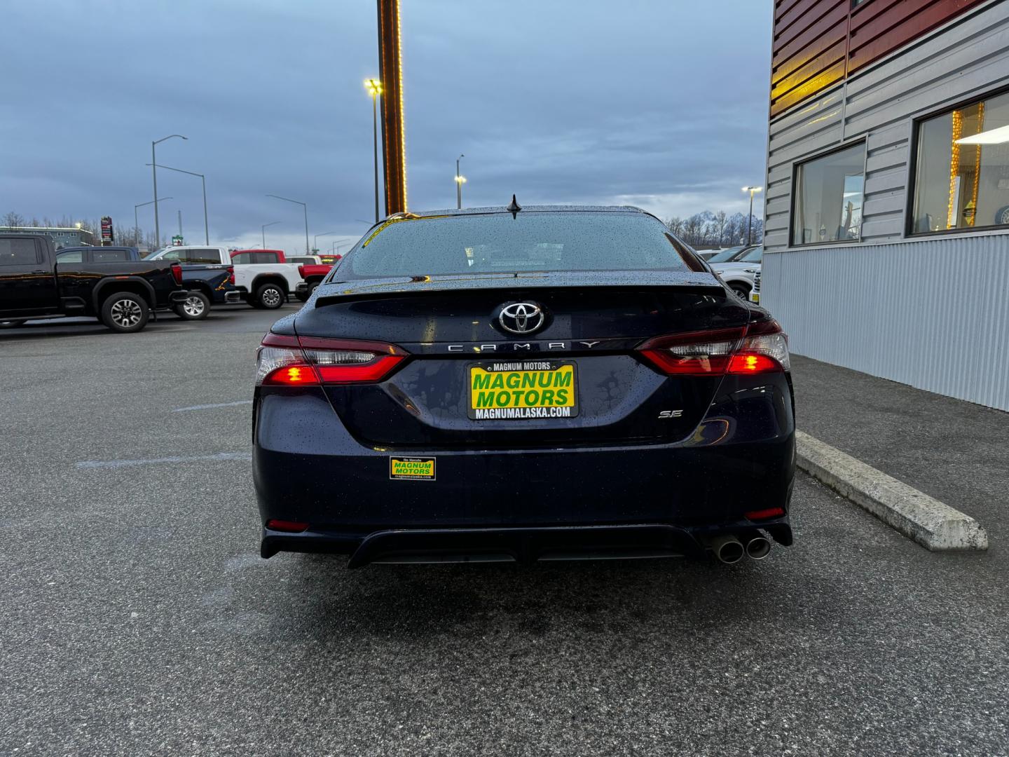 2021 BLUE /Black TOYOTA CAMRY SE (4T1G11AK9MU) with an 2.5L engine, Automatic transmission, located at 1960 Industrial Drive, Wasilla, 99654, (907) 274-2277, 61.573475, -149.400146 - Photo#3