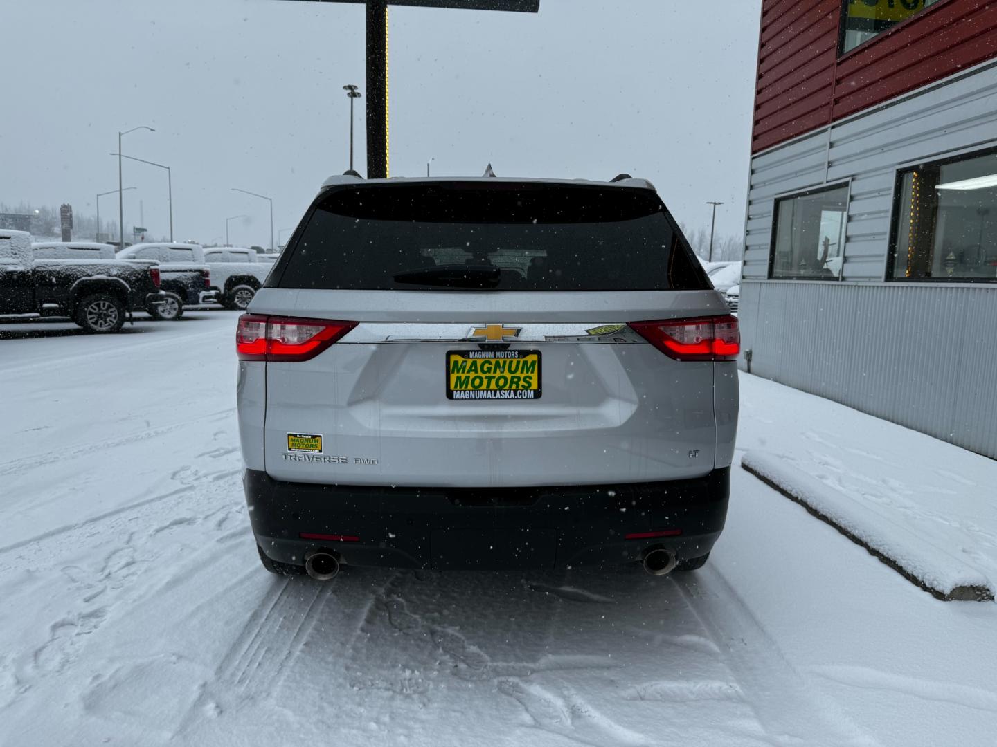 2021 Silver Chevrolet Traverse LT Leather AWD (1GNEVHKW3MJ) with an 3.6L V6 DOHC 24V engine, 9A transmission, located at 1960 Industrial Drive, Wasilla, 99654, (907) 274-2277, 61.573475, -149.400146 - Photo#4