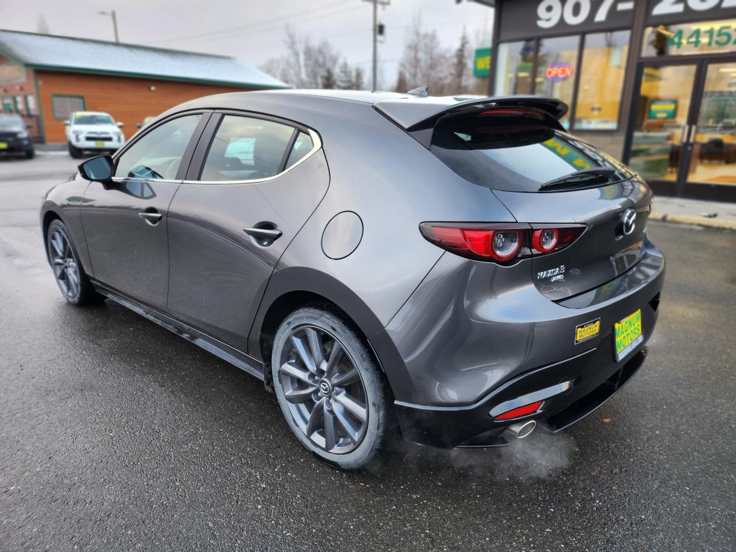 2020 GRAY /BLACK LEATHER MAZDA MAZDA3 HATCHBAC PREFERRED (JM1BPBMM4L1) with an 2.5L engine, Automatic transmission, located at 1960 Industrial Drive, Wasilla, 99654, (907) 274-2277, 61.573475, -149.400146 - Photo#2