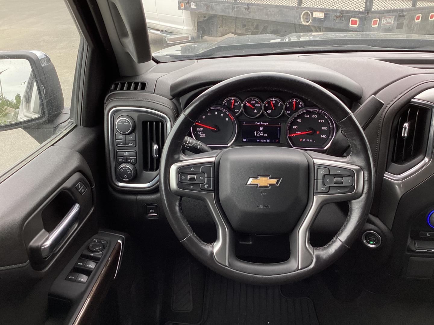 2021 BLACK CHEVROLET SILVERADO 1500 LT (1GCUYDED5MZ) with an 5.3L engine, Automatic transmission, located at 1960 Industrial Drive, Wasilla, 99654, (907) 274-2277, 61.573475, -149.400146 - Photo#9