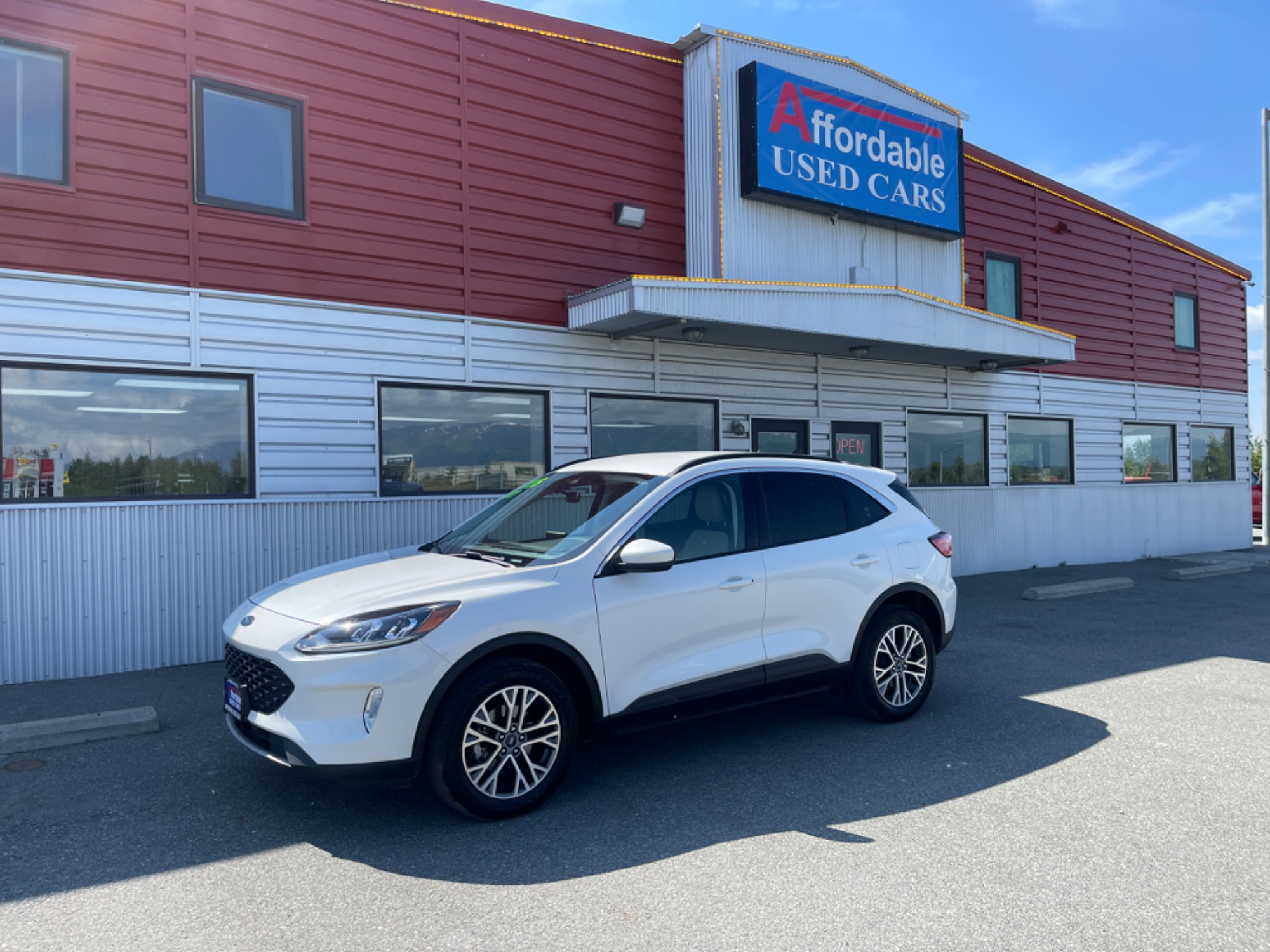 photo of 2021 FORD ESCAPE 4DR