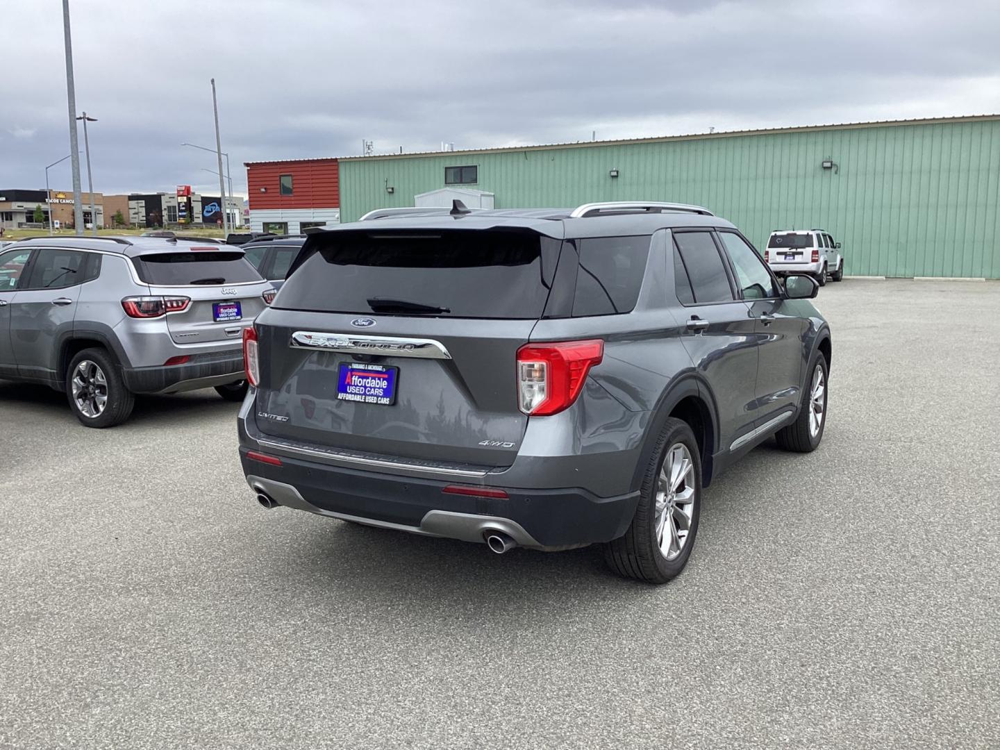 2023 GRAY FORD EXPLORER LIMITED (1FMSK8FH6PG) with an 2.3L engine, Automatic transmission, located at 1960 Industrial Drive, Wasilla, 99654, (907) 274-2277, 61.573475, -149.400146 - Photo#5