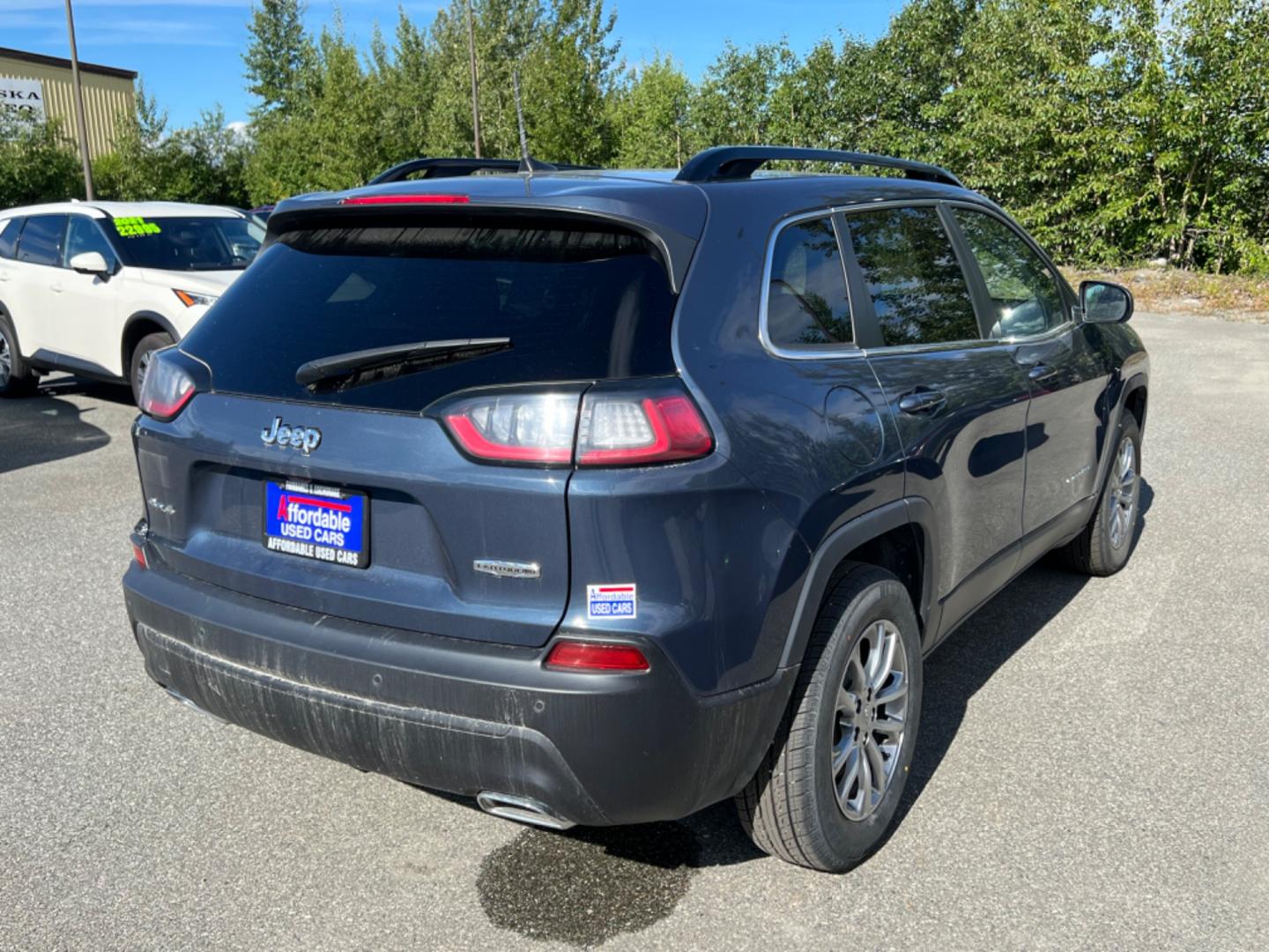 2022 BLUE JEEP CHEROKEE LATITUDE LUX (1C4PJMMX8ND) with an 3.2L engine, Automatic transmission, located at 1960 Industrial Drive, Wasilla, 99654, (907) 274-2277, 61.573475, -149.400146 - Photo#5