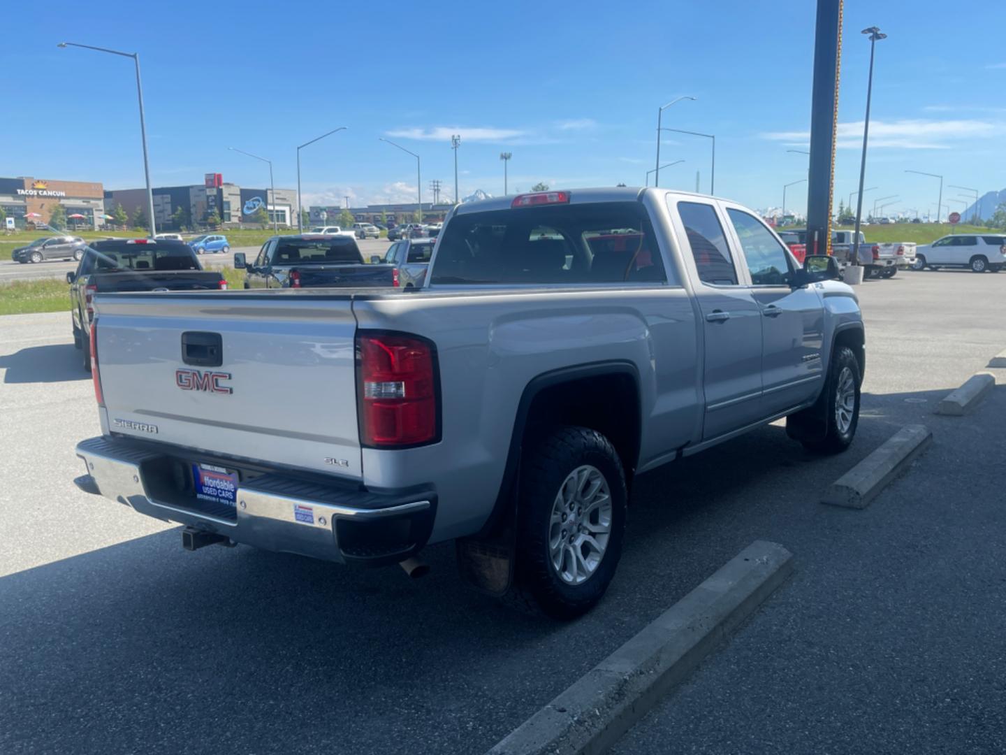 2018 SILVER GMC SIERRA 1500 SLE (1GTV2MEC0JZ) with an 5.3L engine, Automatic transmission, located at 1960 Industrial Drive, Wasilla, 99654, (907) 274-2277, 61.573475, -149.400146 - Photo#3