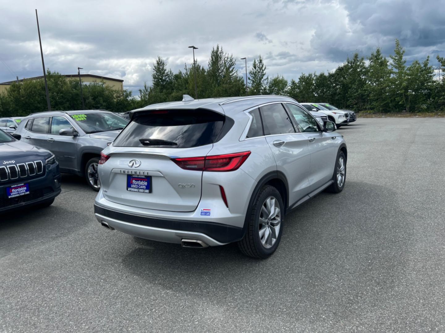 2021 SILVER INFINITI QX50 LUXE (3PCAJ5BB6MF) with an 2.0L engine, Continuously Variable transmission, located at 1960 Industrial Drive, Wasilla, 99654, (907) 274-2277, 61.573475, -149.400146 - Photo#3