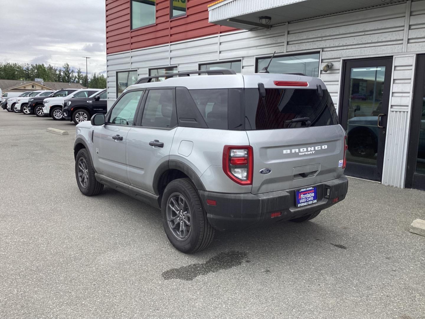 2021 SILVER FORD BRONCO SPORT BIG BEND (3FMCR9B69MR) with an 1.5L engine, Automatic transmission, located at 1960 Industrial Drive, Wasilla, 99654, (907) 274-2277, 61.573475, -149.400146 - Photo#2