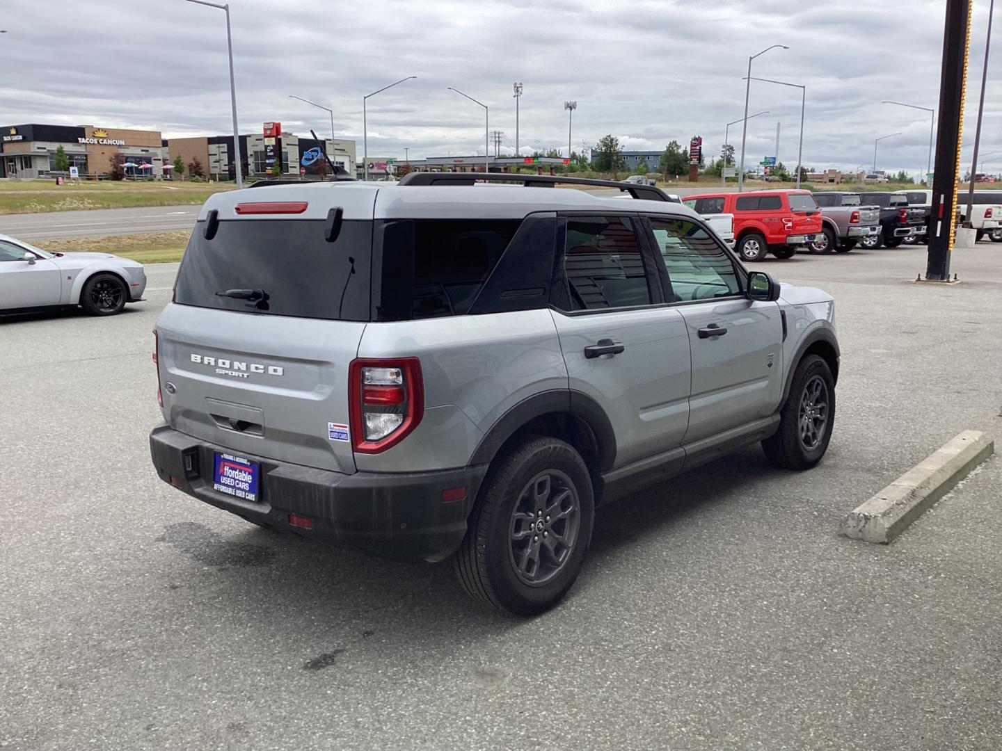 2021 SILVER FORD BRONCO SPORT BIG BEND (3FMCR9B69MR) with an 1.5L engine, Automatic transmission, located at 1960 Industrial Drive, Wasilla, 99654, (907) 274-2277, 61.573475, -149.400146 - Photo#3