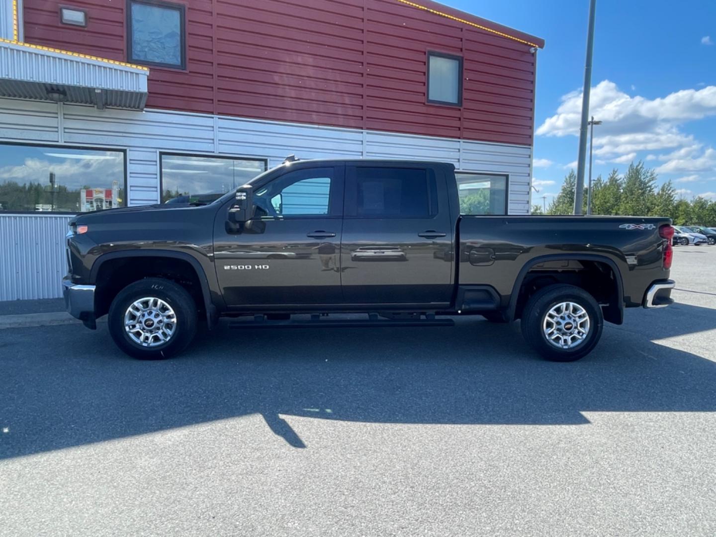 2023 GREEN CHEVROLET SILVERADO 2500 HEAVY DUTY LT (2GC4YNE70P1) with an 6.6L engine, Automatic transmission, located at 1960 Industrial Drive, Wasilla, 99654, (907) 274-2277, 61.573475, -149.400146 - Photo#1