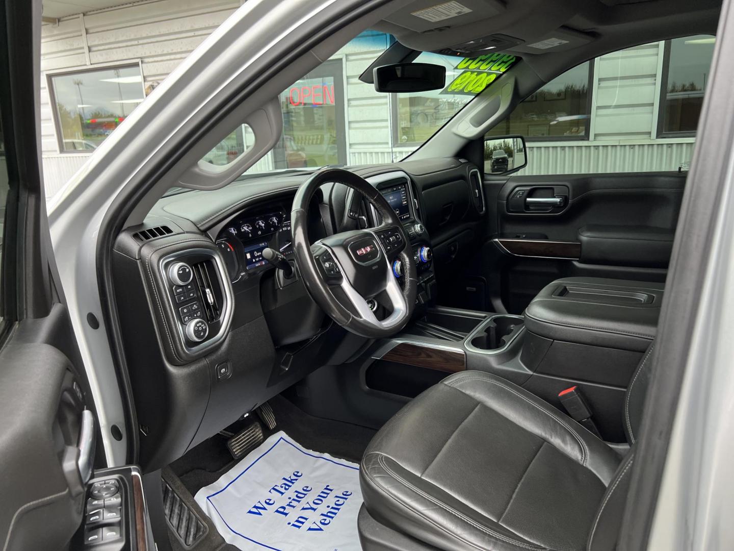 2019 GMC Sierra 1500 SLT Crew Cab 4WD (1GTU9DED4KZ) with an 5.3L V8 OHV 16V engine, 6A transmission, located at 1960 Industrial Drive, Wasilla, 99654, (907) 274-2277, 61.573475, -149.400146 - Photo#14