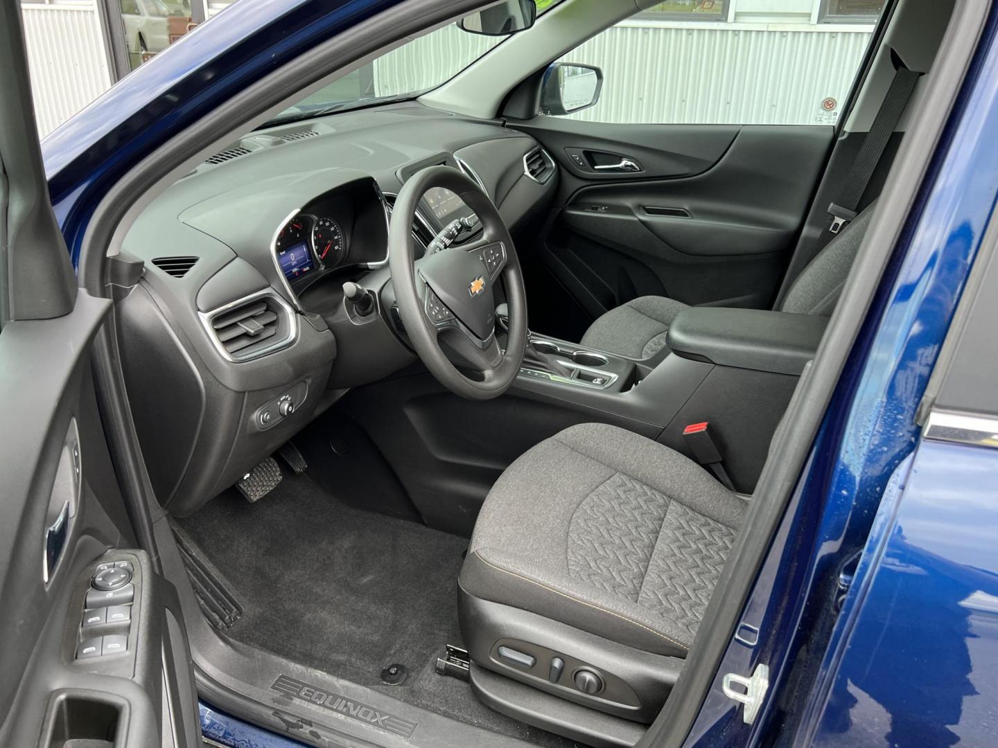 2022 BLUE CHEVROLET EQUINOX LT (3GNAXUEV0NL) with an 1.5L engine, Automatic transmission, located at 1960 Industrial Drive, Wasilla, 99654, (907) 274-2277, 61.573475, -149.400146 - Photo#12