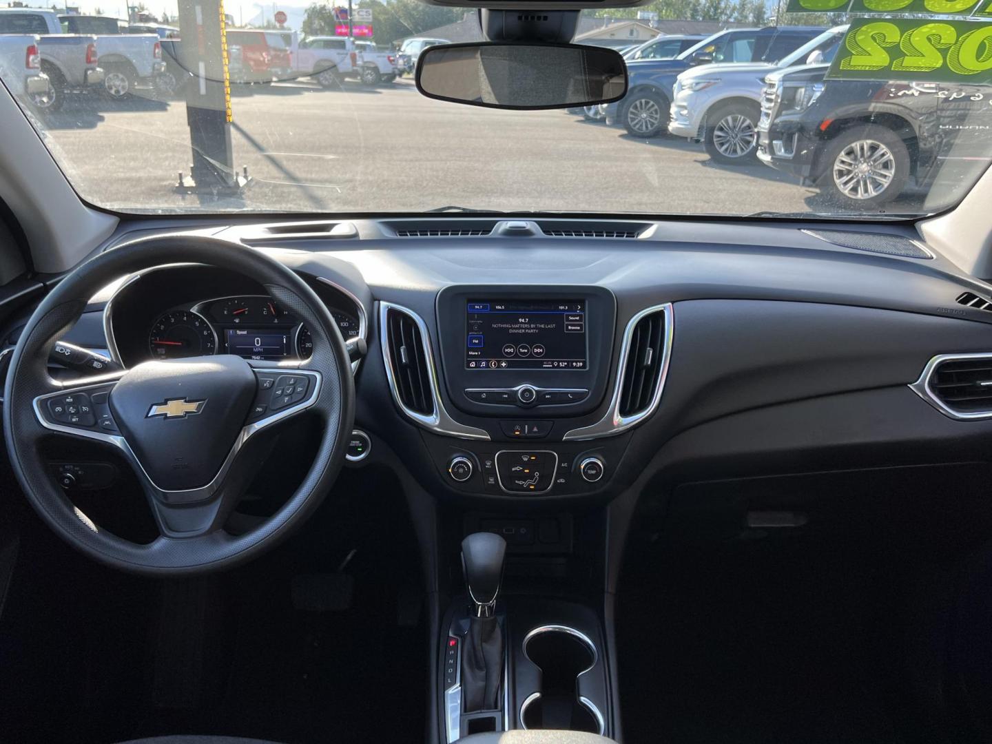 2022 Chevrolet Equinox LT AWD (2GNAXUEV5N6) with an 1.5L L4 DOHC 16V TURBO engine, 6A transmission, located at 1960 Industrial Drive, Wasilla, 99654, (907) 274-2277, 61.573475, -149.400146 - Photo#6