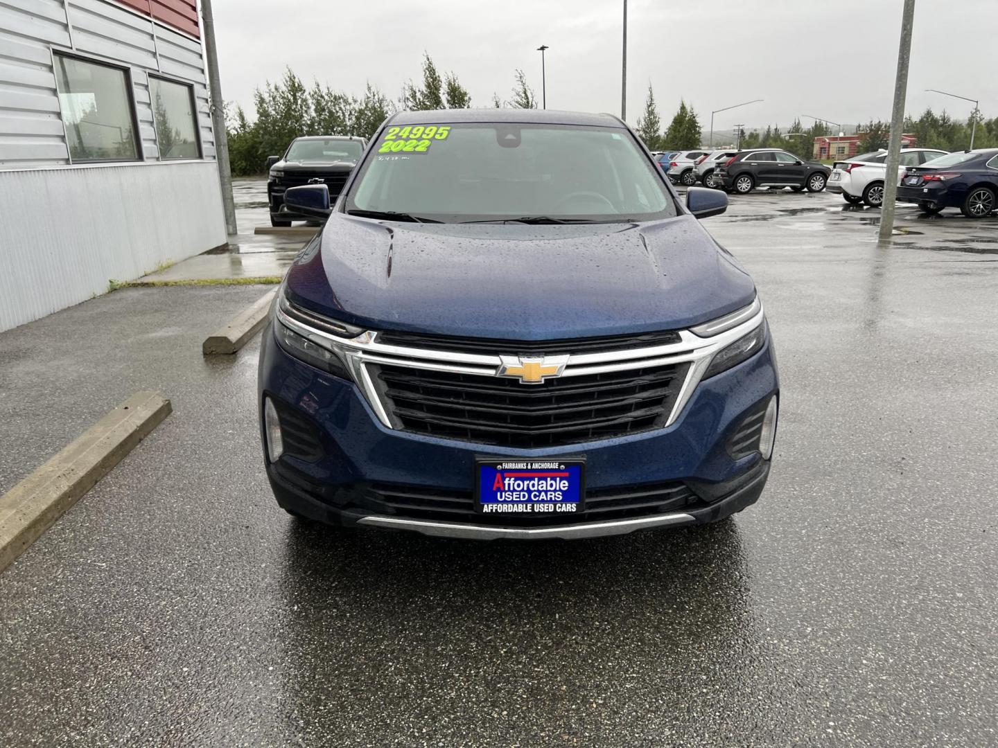 2022 Chevrolet Equinox LT AWD (3GNAXUEV4NL) with an 1.5L L4 DOHC 16V TURBO engine, 6A transmission, located at 1960 Industrial Drive, Wasilla, 99654, (907) 274-2277, 61.573475, -149.400146 - Photo#4