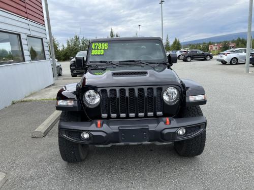 2023 Jeep Gladiator Mojave - 6 speed manual 