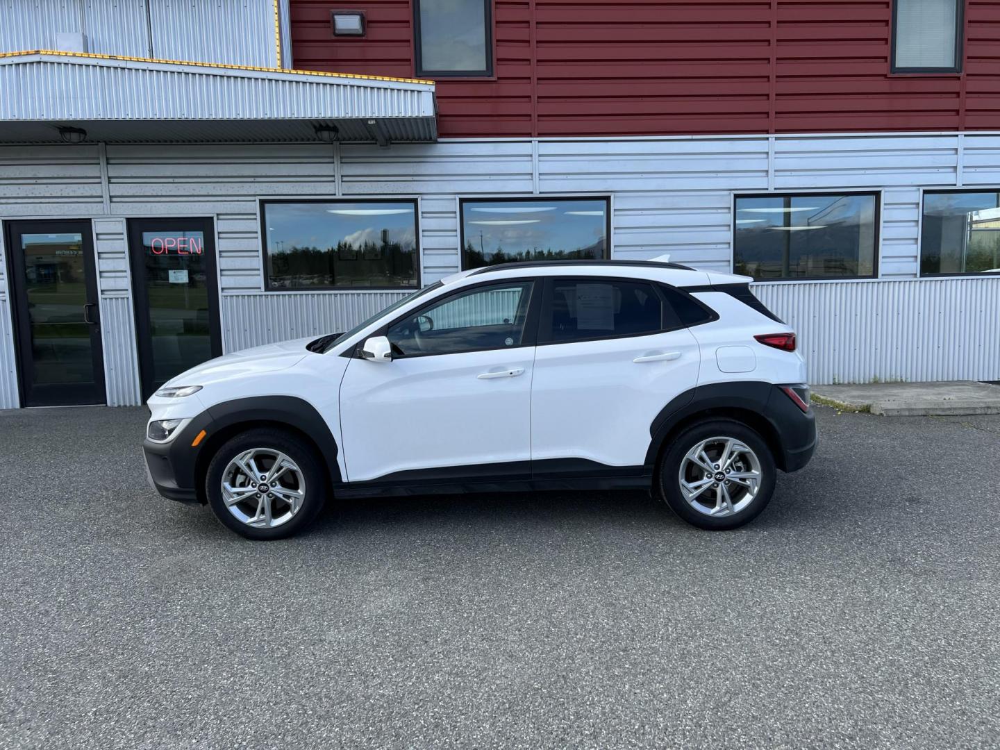 2023 WHITE HYUNDAI KONA SEL (KM8K6CABXPU) with an 2.0L engine, Continuously Variable transmission, located at 1960 Industrial Drive, Wasilla, 99654, (907) 274-2277, 61.573475, -149.400146 - Photo#1