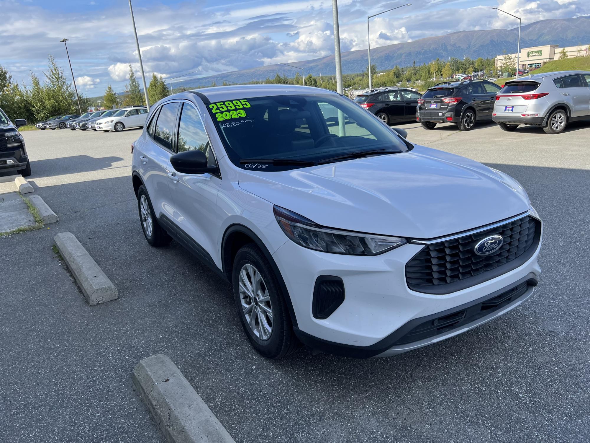 photo of 2023 FORD ESCAPE 4DR