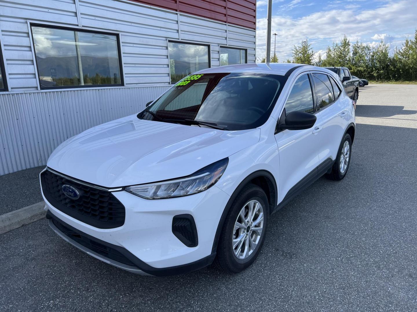 2023 WHITE FORD ESCAPE ACTIVE (1FMCU9GN3PU) with an 1.5L engine, Automatic transmission, located at 1960 Industrial Drive, Wasilla, 99654, (907) 274-2277, 61.573475, -149.400146 - Photo#2