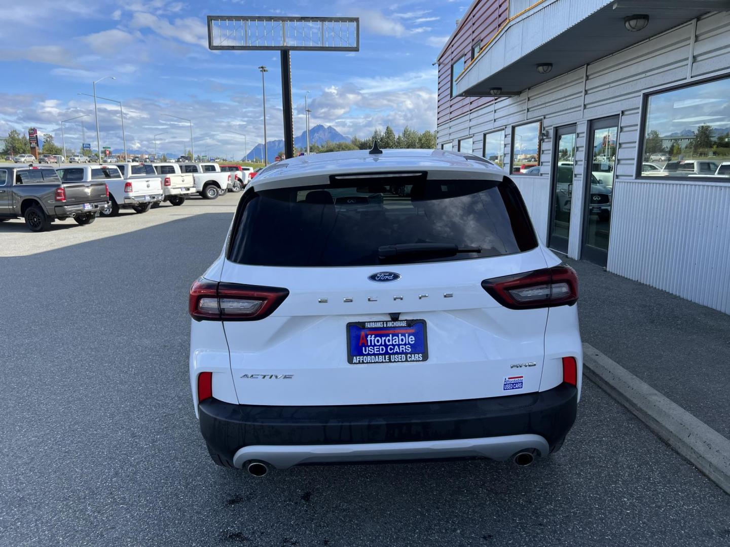 2023 WHITE FORD ESCAPE ACTIVE (1FMCU9GN3PU) with an 1.5L engine, Automatic transmission, located at 1960 Industrial Drive, Wasilla, 99654, (907) 274-2277, 61.573475, -149.400146 - Photo#4