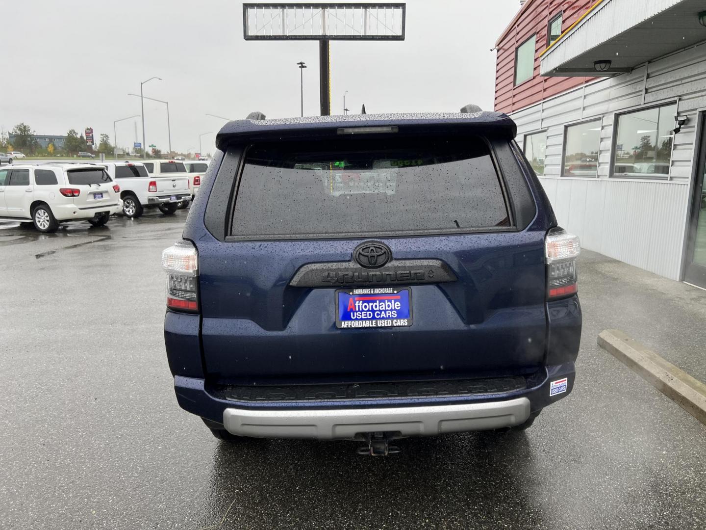 2022 BLUE TOYOTA 4RUNNER TRD off road PREMIUM (JTERU5JR4N6) with an 4.0L engine, Automatic transmission, located at 1960 Industrial Drive, Wasilla, 99654, (907) 274-2277, 61.573475, -149.400146 - Photo#6