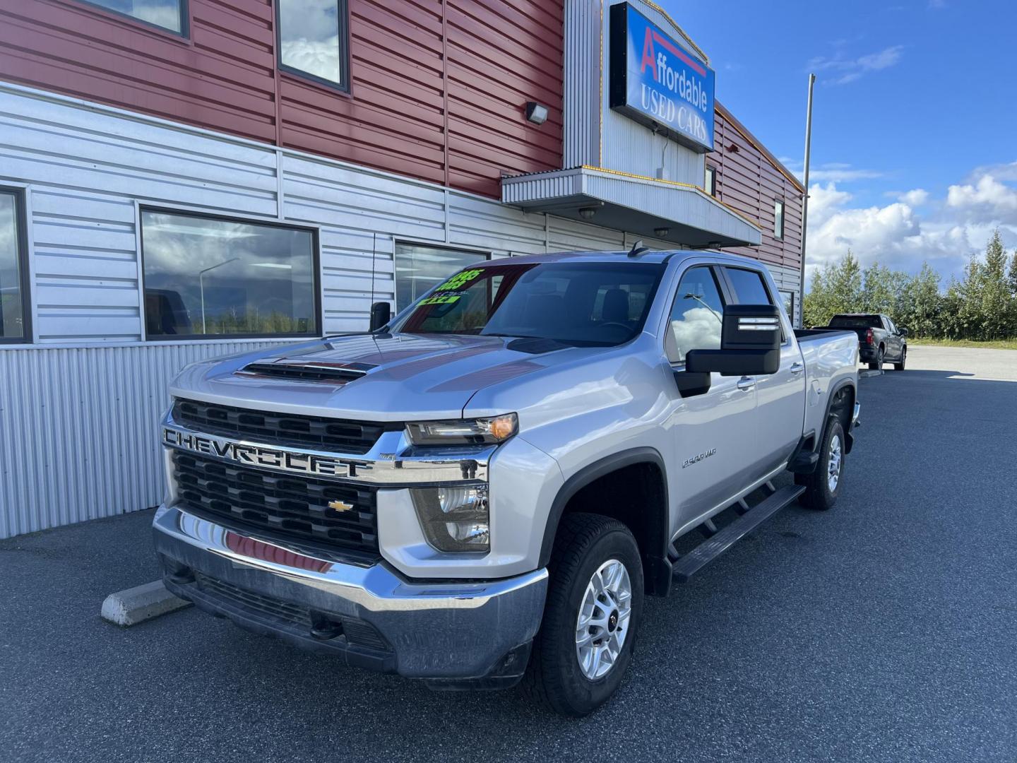 2023 Chevrolet Silverado 2500HD LT Crew Cab Short Box 4WD (2GC4YNE75P1) with an 6.6L V8 OHV 16V engine, 6A transmission, located at 1960 Industrial Drive, Wasilla, 99654, (907) 274-2277, 61.573475, -149.400146 - Photo#3