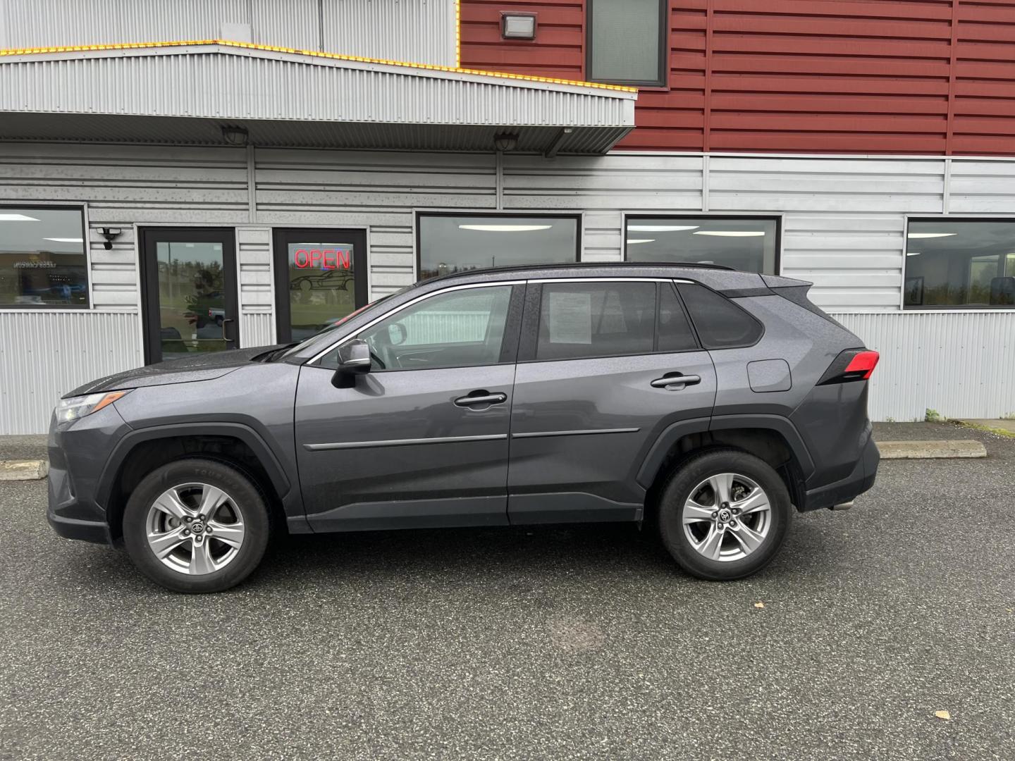 2023 GRAY TOYOTA RAV4 XLE (2T3P1RFV9PC) with an 2.5L engine, Automatic transmission, located at 1960 Industrial Drive, Wasilla, 99654, (907) 274-2277, 61.573475, -149.400146 - Photo#1