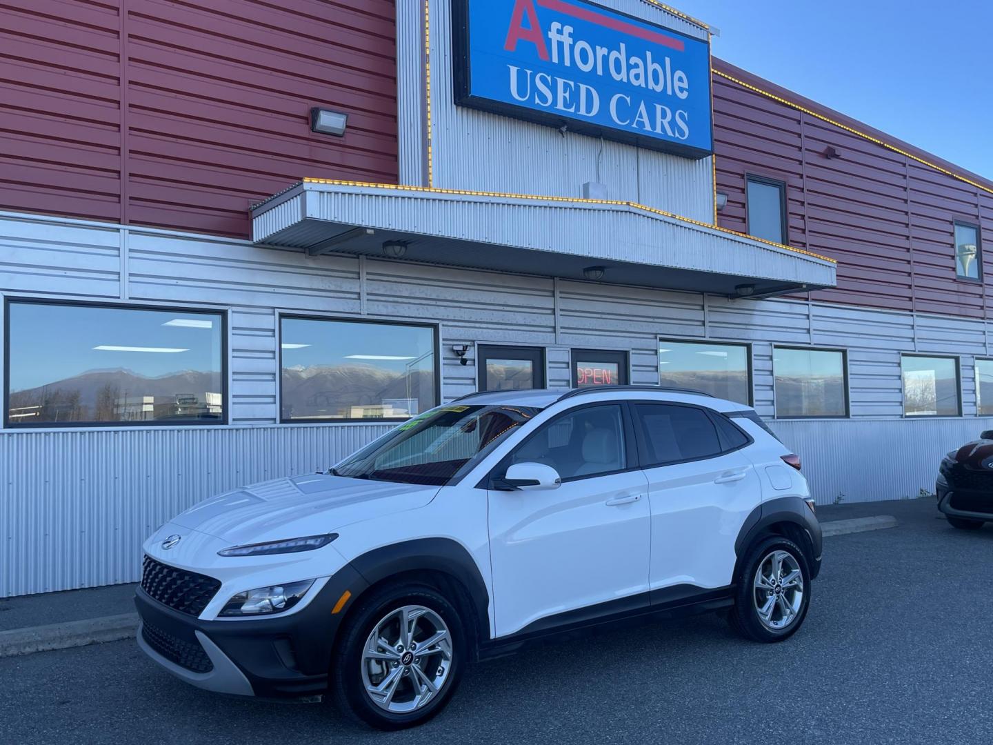 2023 WHITE HYUNDAI KONA SEL (KM8K6CAB6PU) with an 2.0L engine, Continuously Variable transmission, located at 1960 Industrial Drive, Wasilla, 99654, (907) 274-2277, 61.573475, -149.400146 - Photo#0