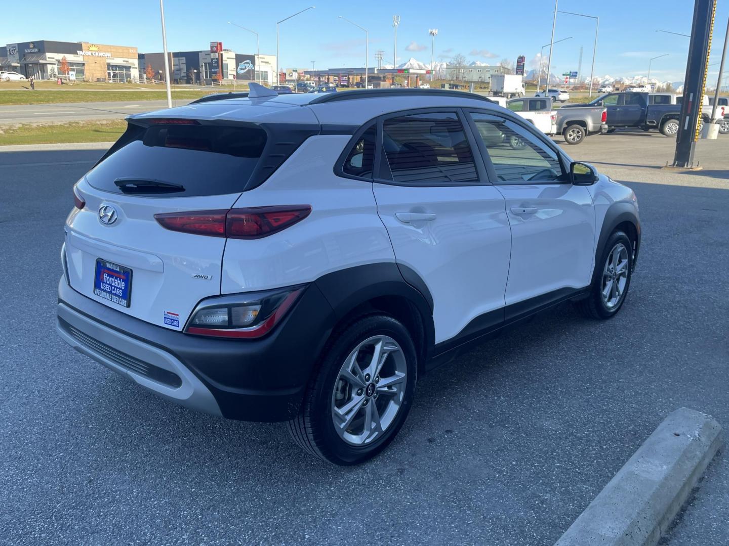 2023 WHITE HYUNDAI KONA SEL (KM8K6CAB6PU) with an 2.0L engine, Continuously Variable transmission, located at 1960 Industrial Drive, Wasilla, 99654, (907) 274-2277, 61.573475, -149.400146 - Photo#3