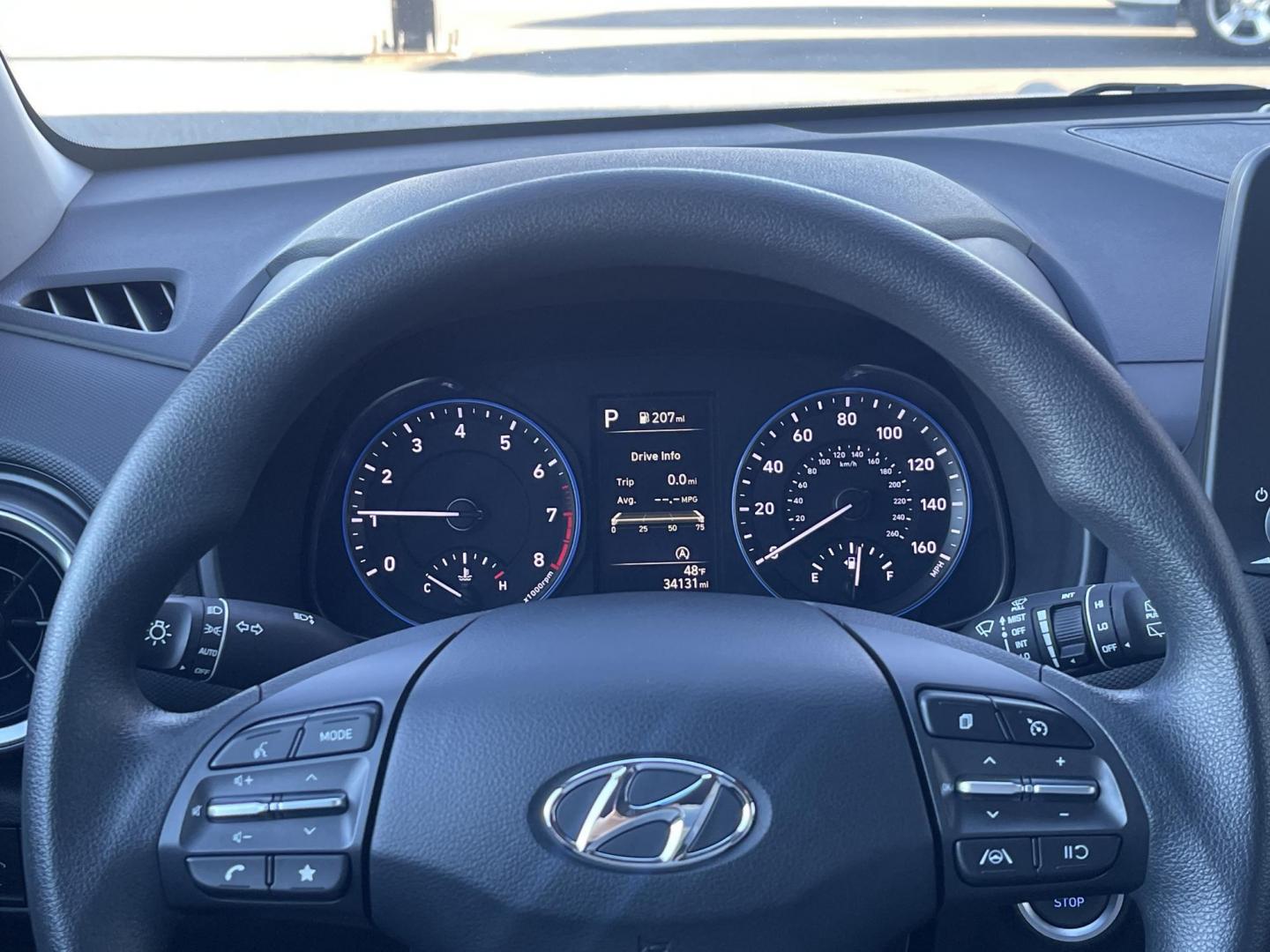 2023 WHITE HYUNDAI KONA SEL (KM8K6CAB6PU) with an 2.0L engine, Continuously Variable transmission, located at 1960 Industrial Drive, Wasilla, 99654, (907) 274-2277, 61.573475, -149.400146 - Photo#11