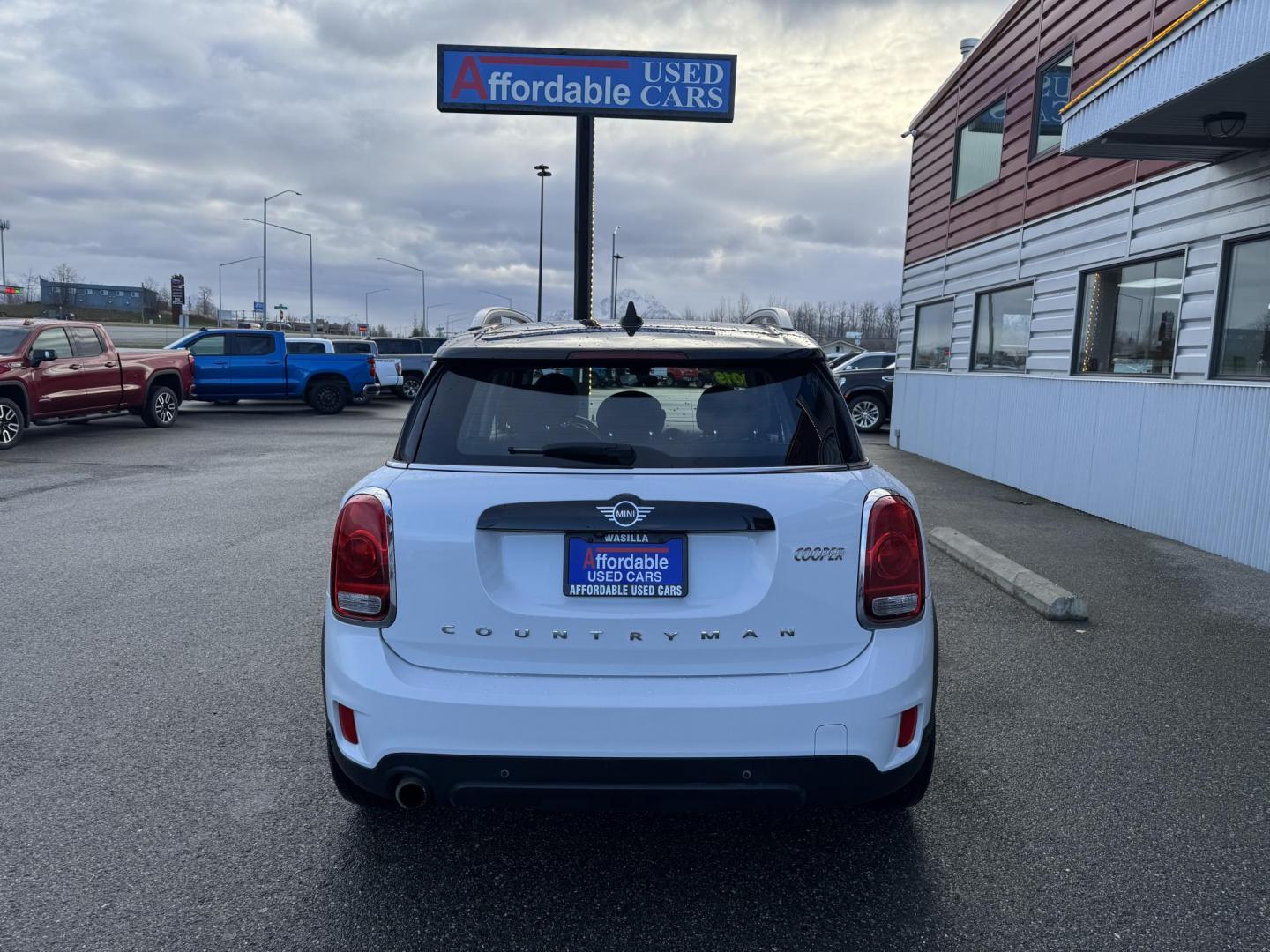 2019 WHITE Mini Countryman Base (WMZYS7C55K3) with an 1.5L L3 engine, located at 1960 Industrial Drive, Wasilla, 99654, (907) 274-2277, 61.573475, -149.400146 - Photo#5