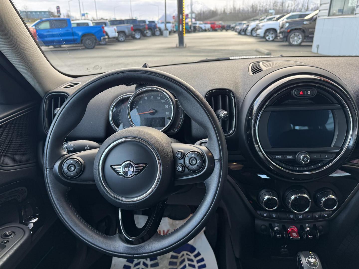 2019 WHITE Mini Countryman Base (WMZYS7C55K3) with an 1.5L L3 engine, located at 1960 Industrial Drive, Wasilla, 99654, (907) 274-2277, 61.573475, -149.400146 - Photo#8