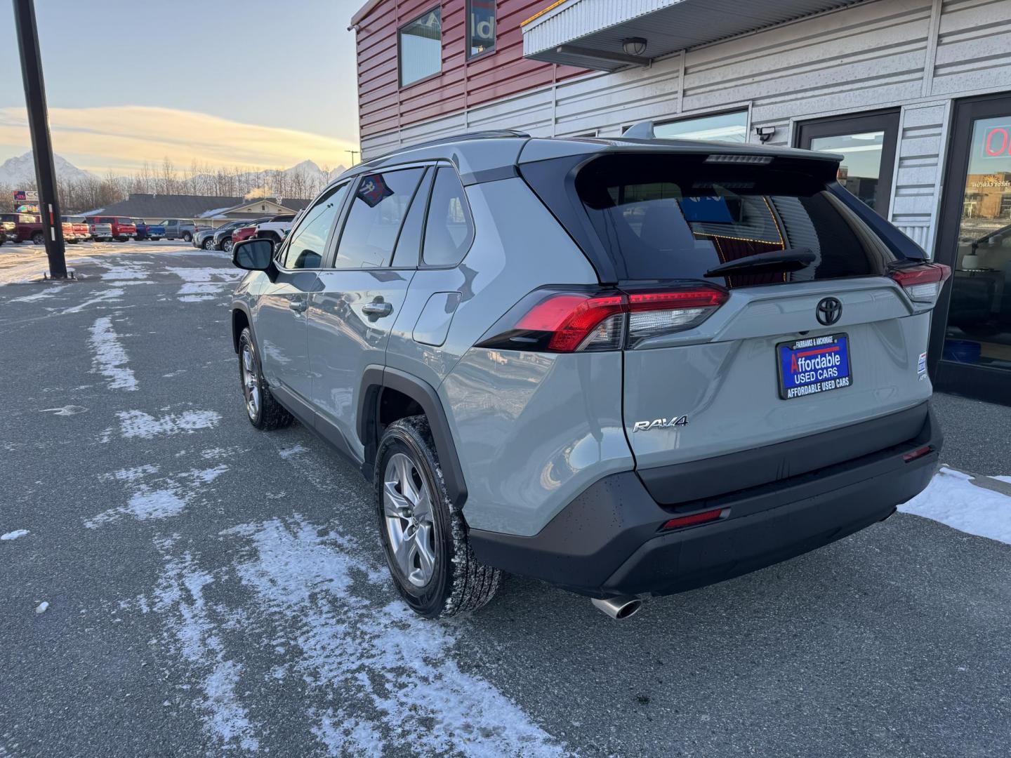 2022 GREY Toyota RAV4 XLE AWD (2T3P1RFV6NW) with an 2.5L L4 DOHC 16V engine, 8A transmission, located at 1960 Industrial Drive, Wasilla, 99654, (907) 274-2277, 61.573475, -149.400146 - Photo#3