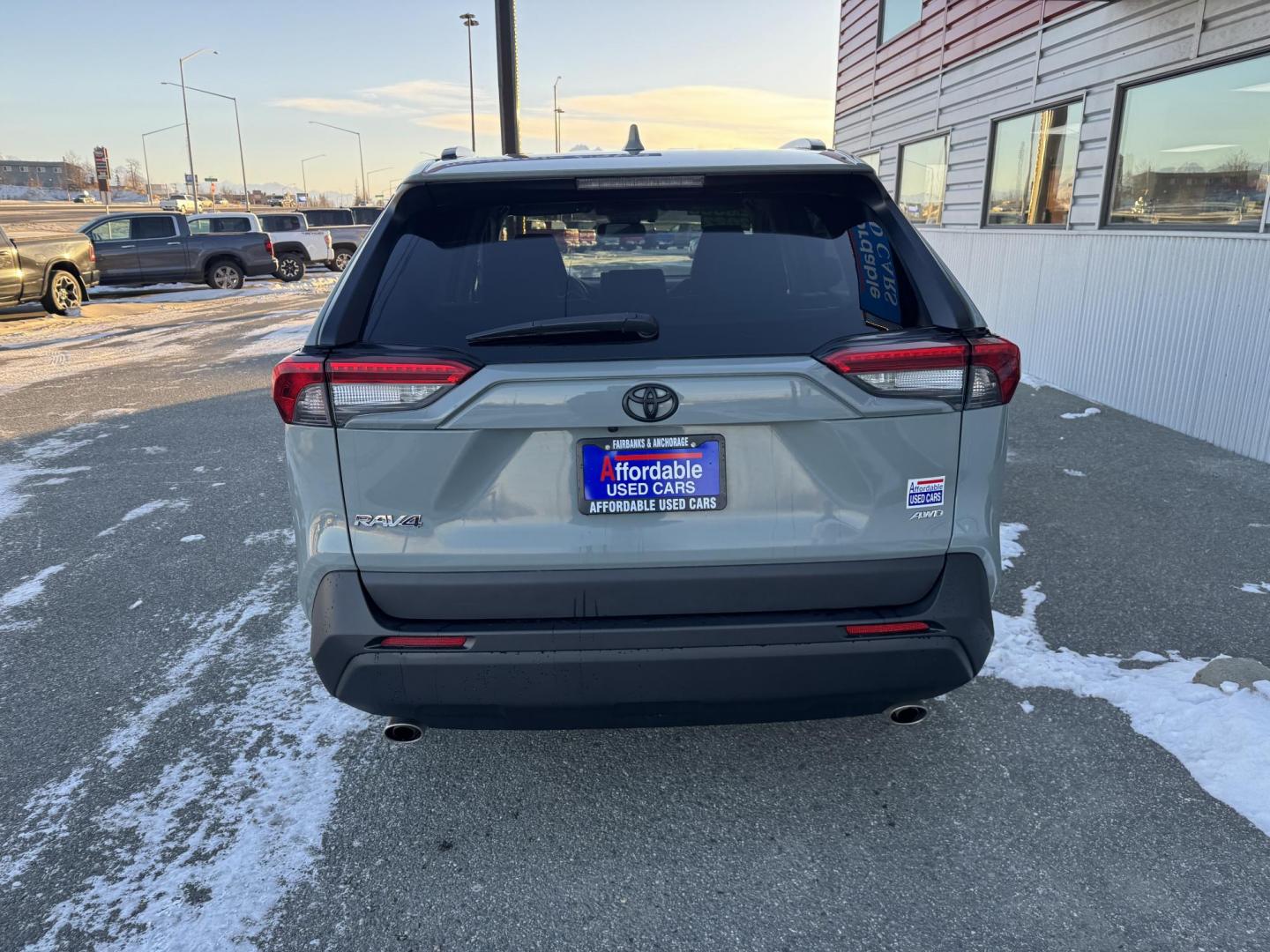 2022 GREY Toyota RAV4 XLE AWD (2T3P1RFV6NW) with an 2.5L L4 DOHC 16V engine, 8A transmission, located at 1960 Industrial Drive, Wasilla, 99654, (907) 274-2277, 61.573475, -149.400146 - Photo#6